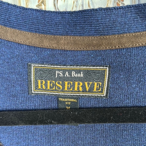 Jos. A. Bank Men’s Blue and Brown Houndstooth Sweater Vest - Picture 2 of 9